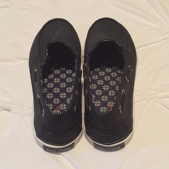 Nautica boys size 5 New shoes Navy blue - Picture 2 of 4